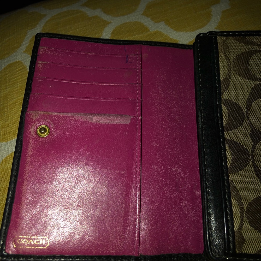 Coach Wallet - Picture 2 of 6